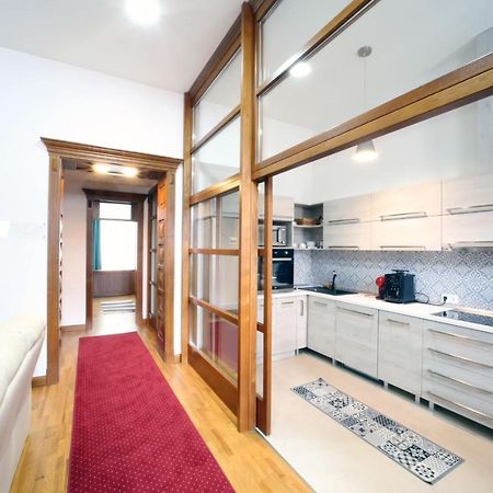 Virag Apartman Luxury Odorheiu Secuiesc Eksteriør billede