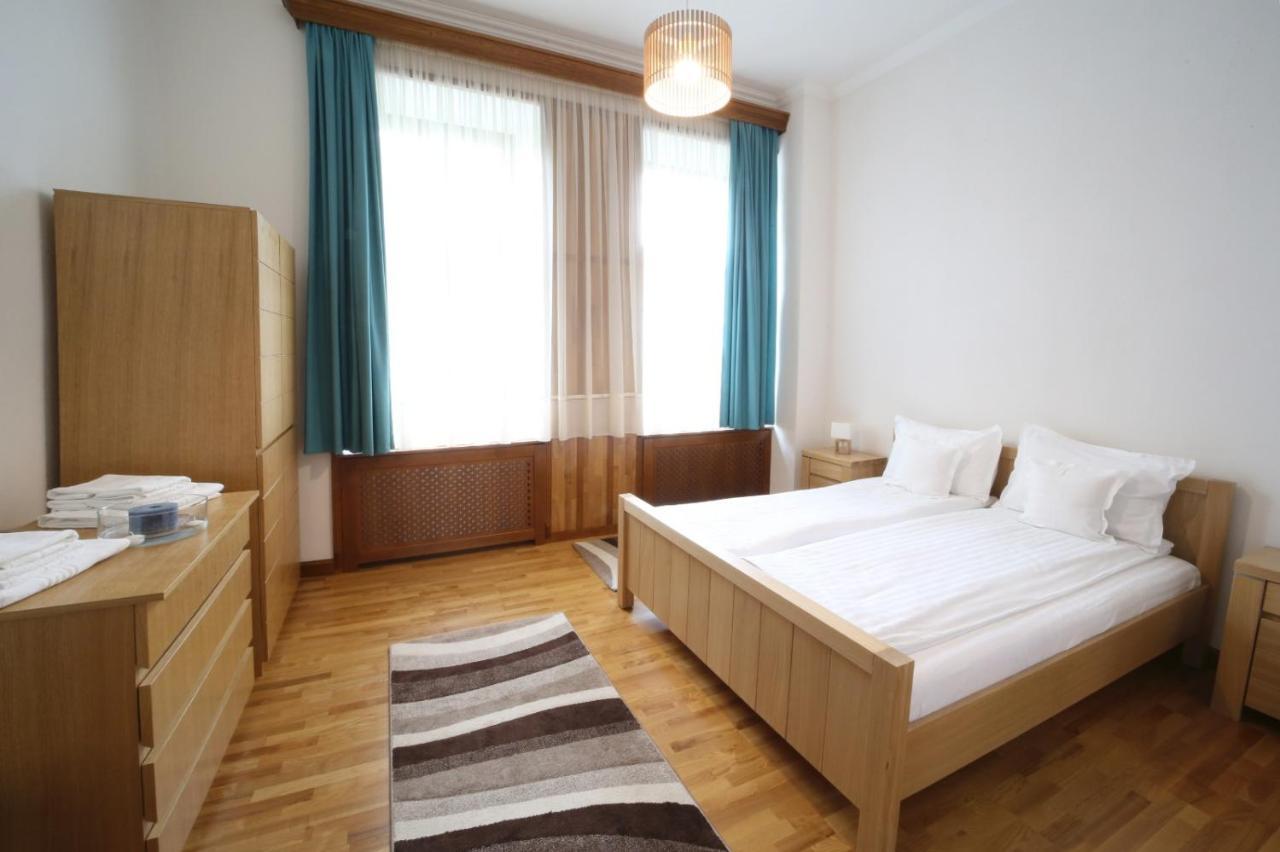 Virag Apartman Luxury Odorheiu Secuiesc Eksteriør billede